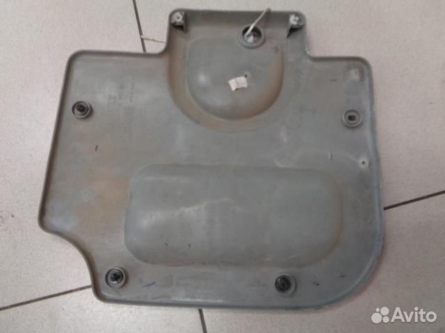 Обшивка двери багажника правая Renault Kangoo 199