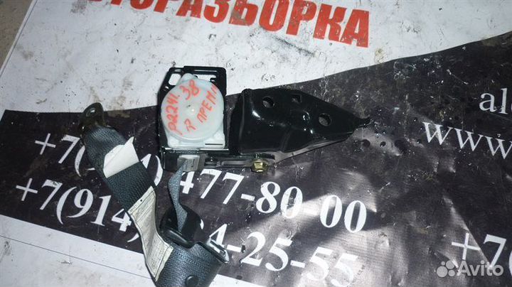 Ремень безопасности задний правый Toyota Premio