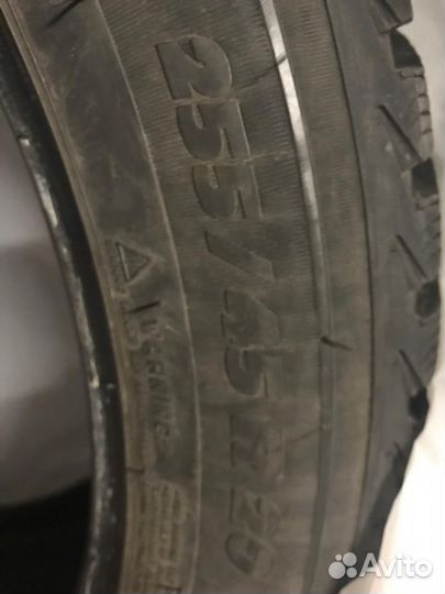 Michelin Alpin 2 295/40 R20 106V