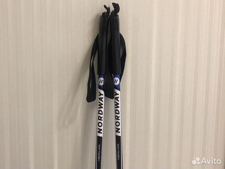Лыжные ботинки и палки Nordway
