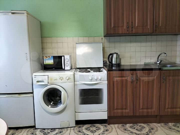 2-к. квартира, 70 м², 2/6 эт.