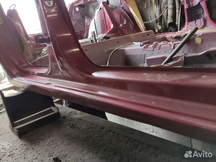 Порог правый Skoda Rapid