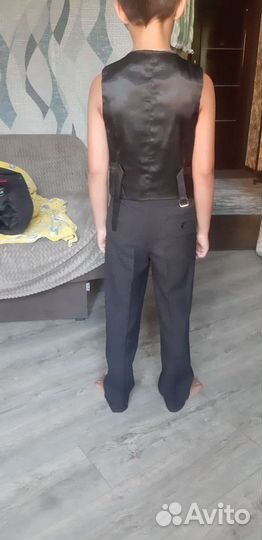 Костюм школьный на мальчика 134 р