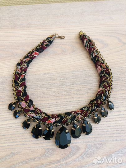 Ожерелье из бисера