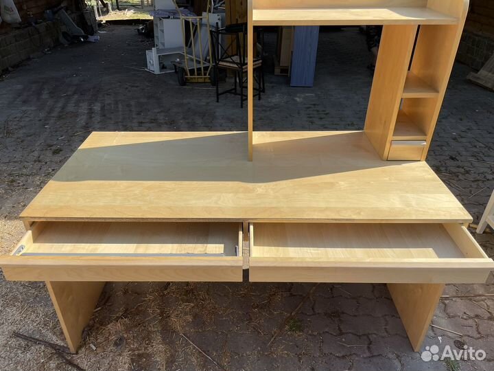 Письменный стол IKEA