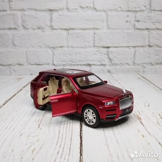 Машинка Ролс Ройс со звуковыми световыми сигналами