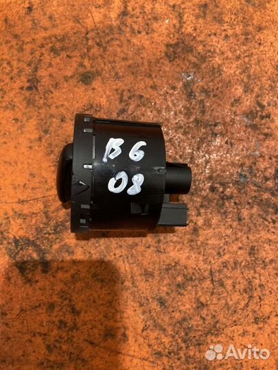 Переключатель света фар Volkswagen Passat B6