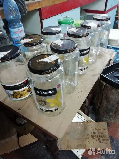 Банка стеклянная ёмкость 1.5 литра