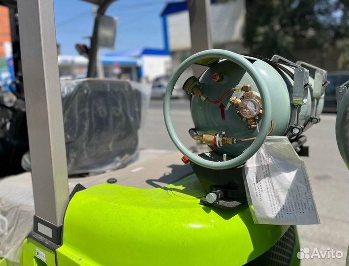 Вилочный погрузчик Zoomlion FL20, 2023