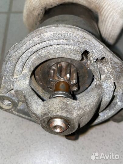 Стартер Volvo 960