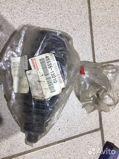 Пыльник рулевой рейки toyota