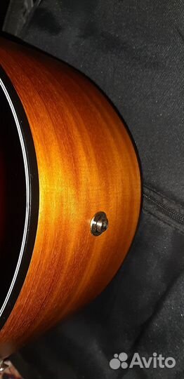 Электроакустическая гитара со Звукоснимателем