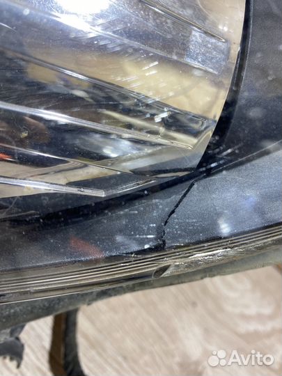 Фара передняя левая Opel Astra H 142474