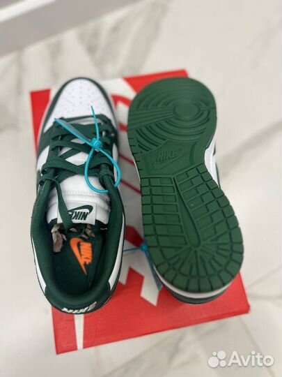 Кроссовки Nike Dunk Low Retro Varsity Green