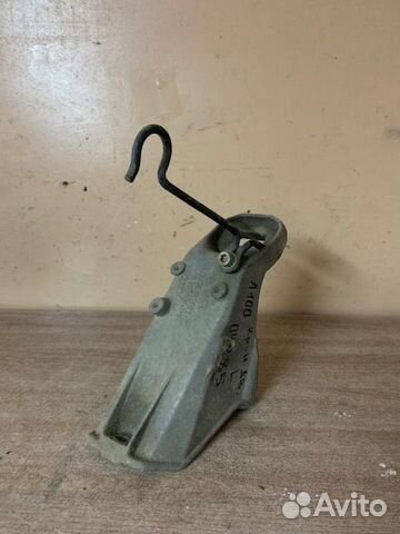 Кронштейн двс левый А100 А6 (2,3 AAR)