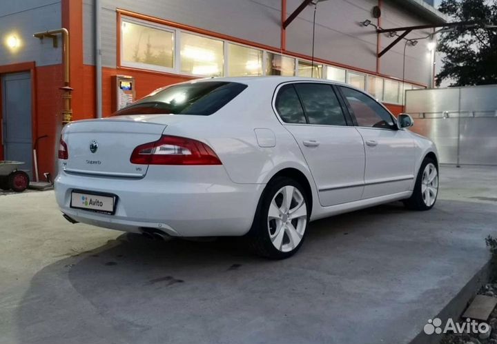 Skoda Superb 3.6 AMT, 2012, 130 000 км