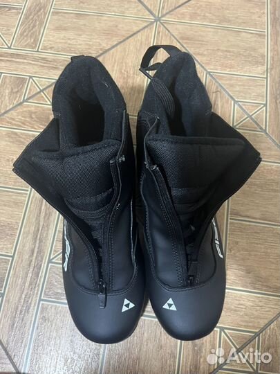 Беговые лыжи+ботинки 42 р