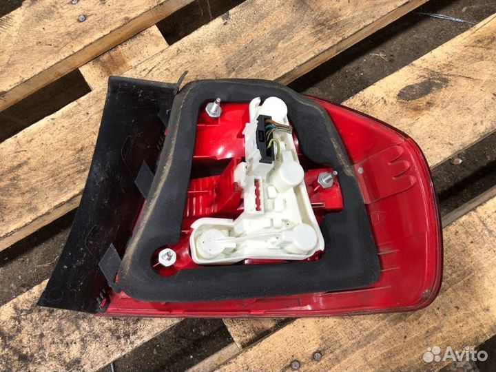 Фонарь задний левый Bmw 3 E90 N46B20 2007