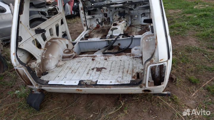 Задняя часть кузова Ваз Нива