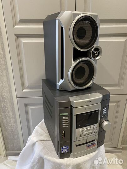 Музыкальный центр sony