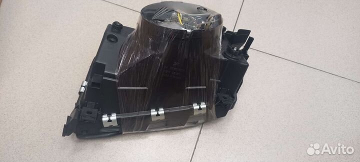 Фара основная правая Audi 100 (C4) 90-94