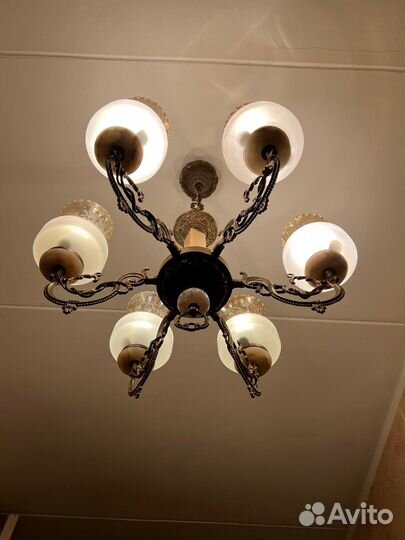 Люстра потолочная бронзовая