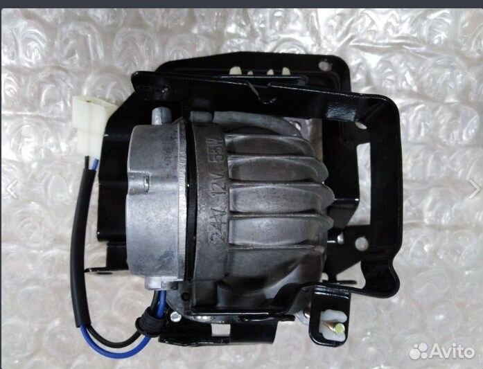 Фара противотуманная правая Mitsubishi Lancer 2000