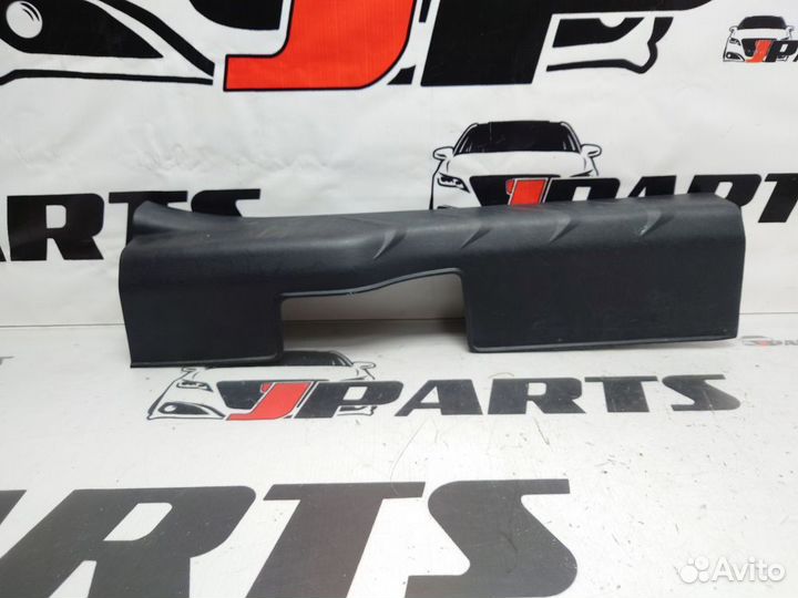 Накладка порога (внутренняя) Mitsubishi Outlander