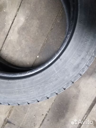 Dunlop Winter Maxx SJ8 235/60 R18 107R