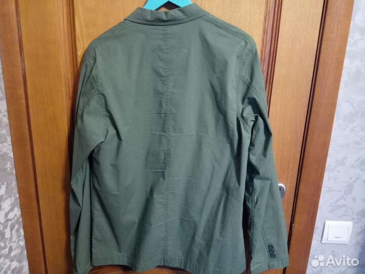 Продаю пиджак UNI CLO