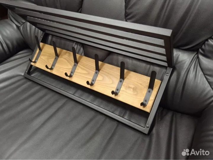 Вешалка настенная