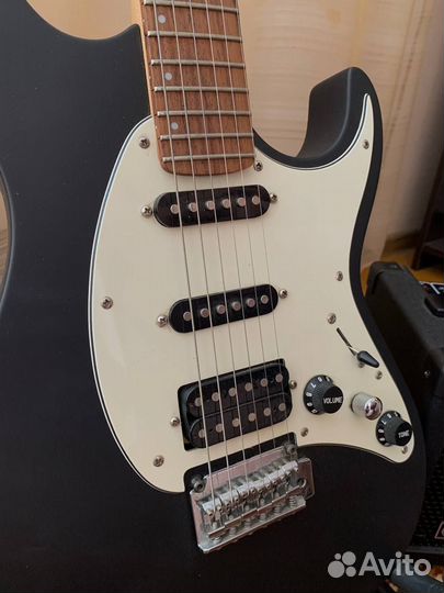 Электро гитара с комбиком Cort G210 D