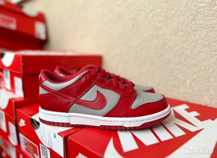 Nike Dunk Low Retro Medium Varsity Red unlv 4.5Y