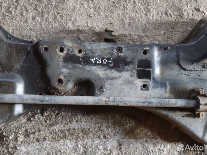 Подрамник Chery Fora