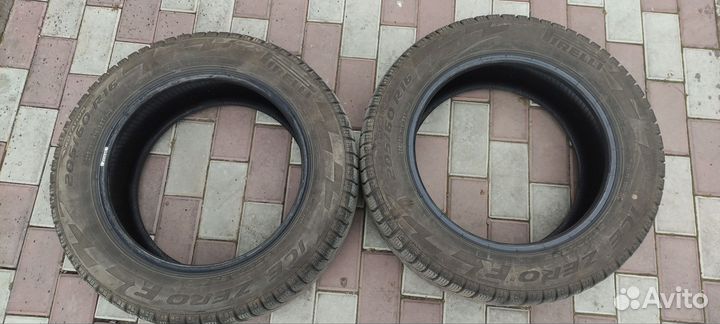 Pirelli Ice Zero FR 205/60 R16