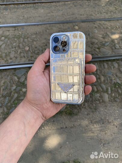 Кожаный чехол для iPhone 13/14 Pro Pro Max