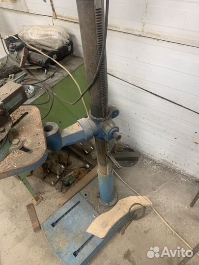 Сверлильный станок