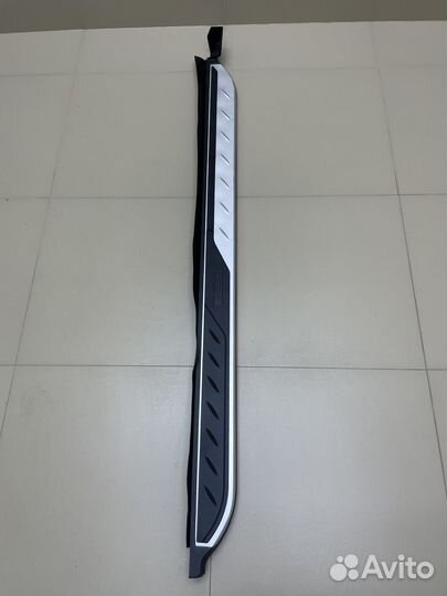 Подножка левая Toyota RAV4 (XA50)