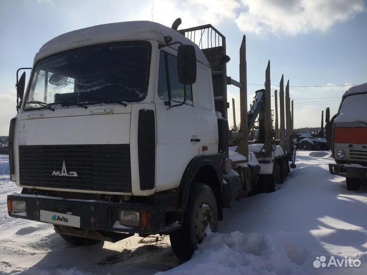 МАЗ 6303А8-328 с КМУ, 2012