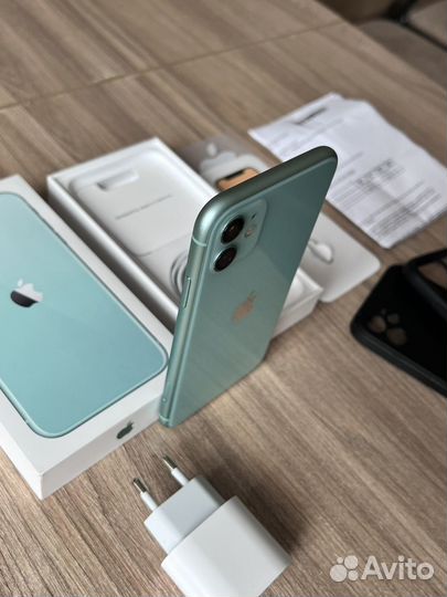 iPhone 11, 64 ГБ