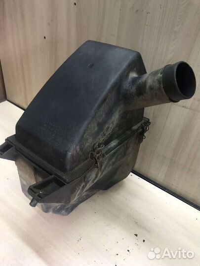 Корпус воздушного фильтра audi 100 c4