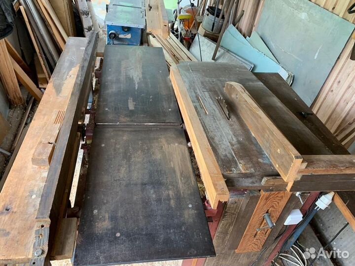 Деревообрабатывающий станок