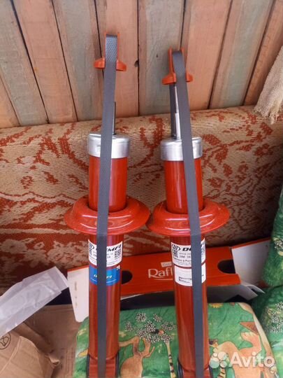 Задние стойки ваз 2110