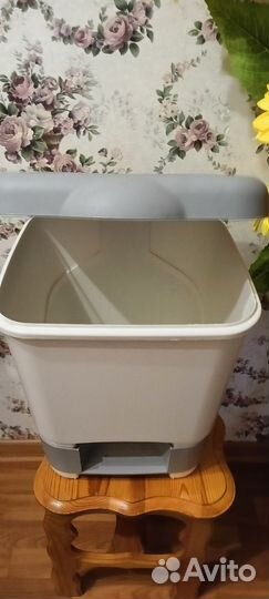 Контейнер для мусора 20 л