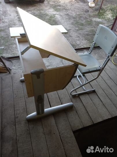 Письменный стол для школьника бу