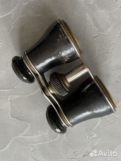 Бинокль театральный