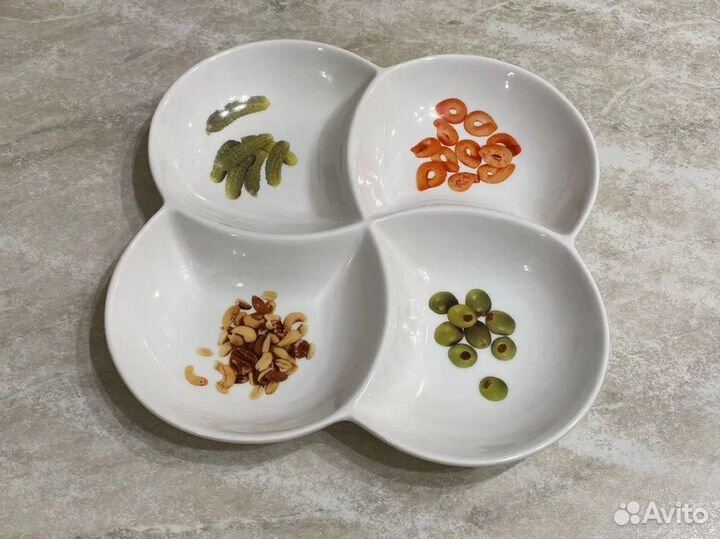 Менажница 4 секции посуда для сервировки 22*22