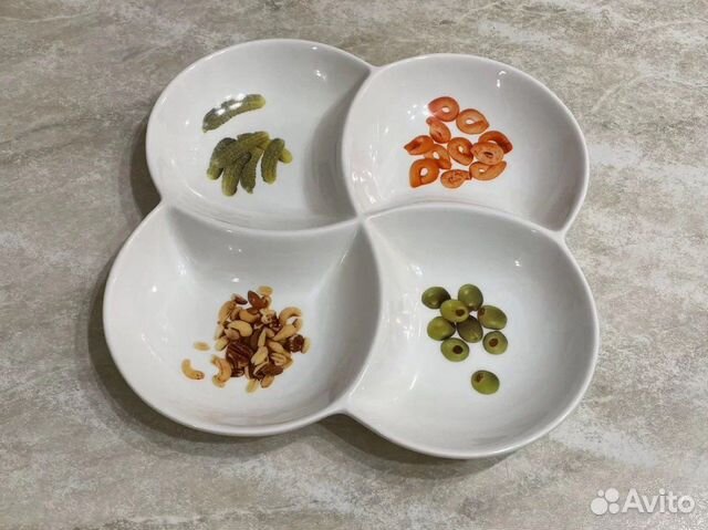 Менажница 4 секции посуда для сервировки 22*22