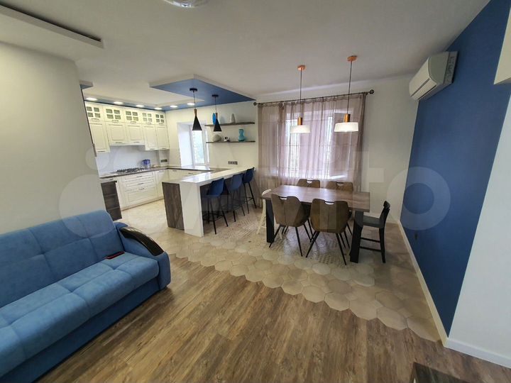 4-к. квартира, 100 м², 8/10 эт.