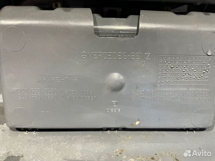 Накладка в салоне Mercedes-Benz